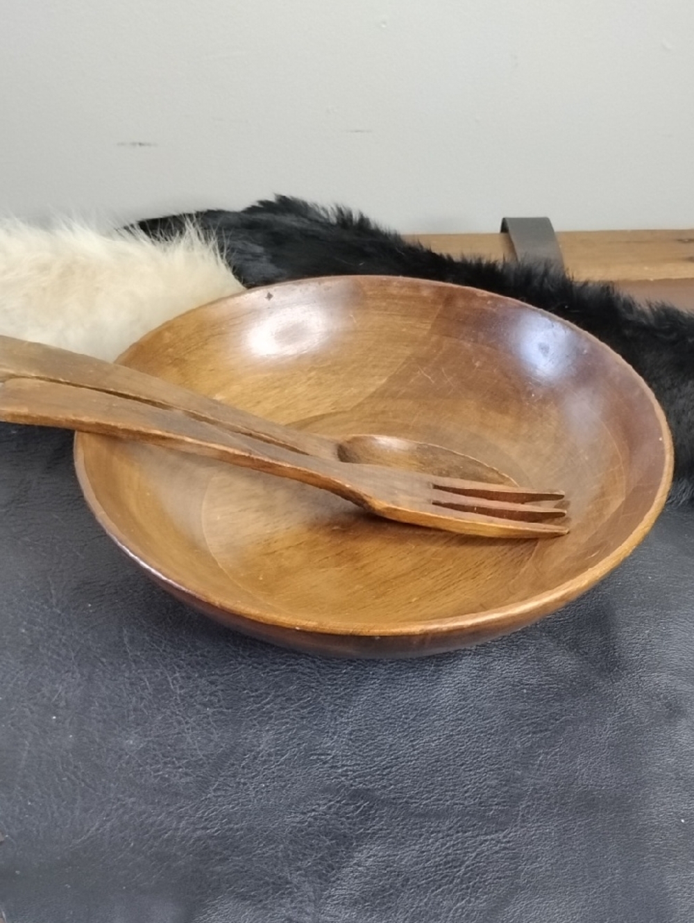 Handcrafted Wooden Salad Bowl with Serving Forks - Warm Brown